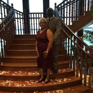 Meet your Posher, Sharon